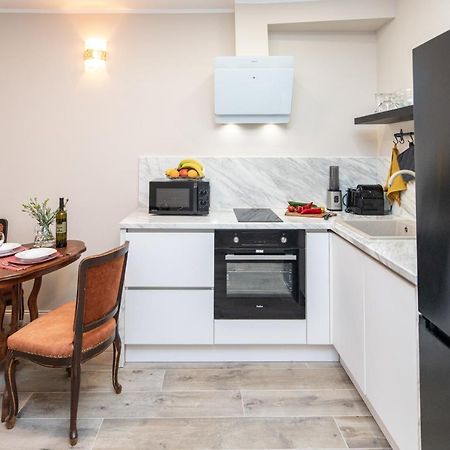 Stanley Helenski - Apartment In Old Town Šibenik Eksteriør bilde
